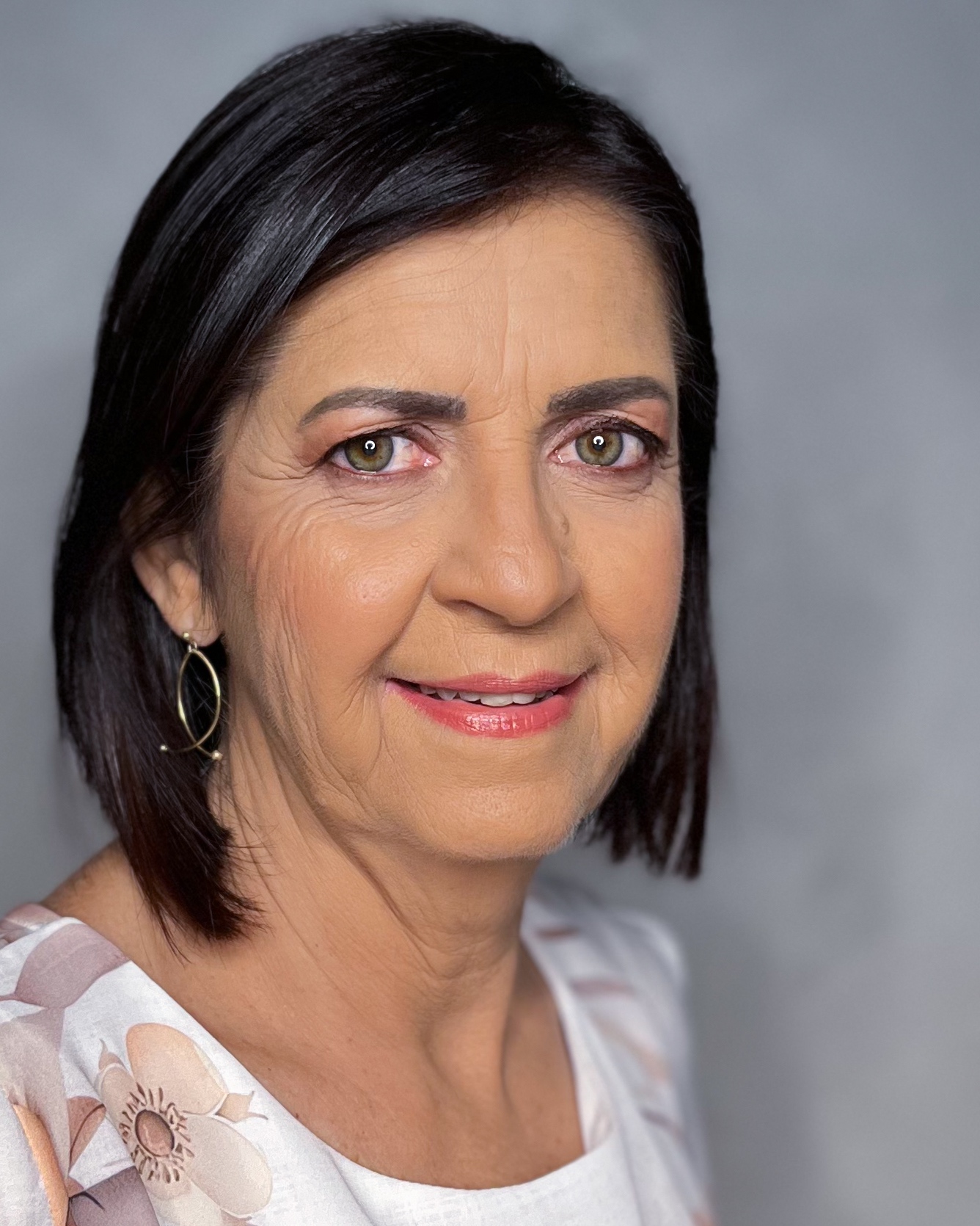 Maquiagem para Peles Maduras em Belo Horizonte – Técnicas que Rejuvenescem