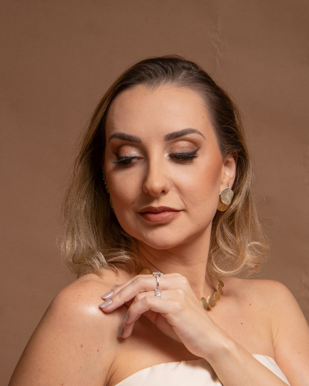 Visagismo e Colorimetria em Belo Horizonte – Encontre seu Estilo no Élevé Atelier